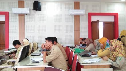 PELATIHAN JURNALISTIK UNTUK MENINGKATKAN KONTEN DI SID