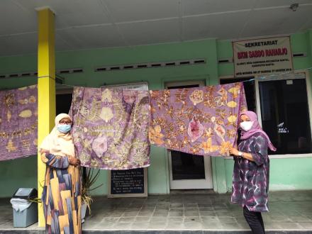 Pelatihan Pembuatan Batik Ecoprint